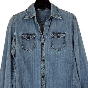 GAP Women's Blue Super Cute/Chic Denim Button Down Shirt w 2 Button Pockets S